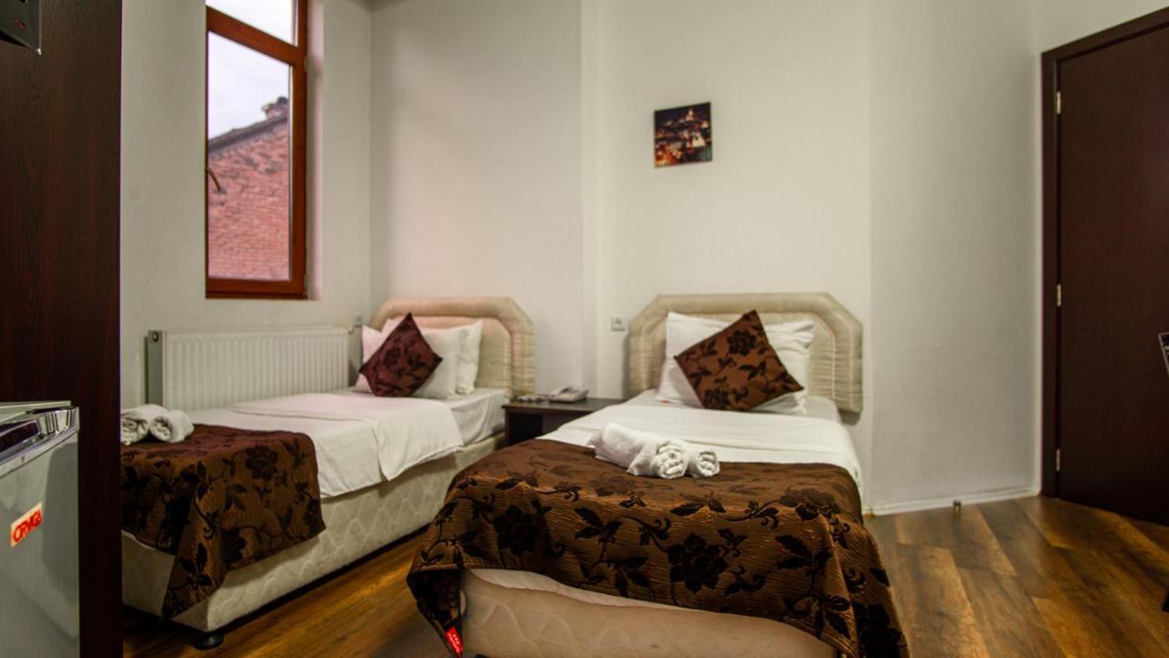 AIA Hotel Tbilisi Buitenkant foto