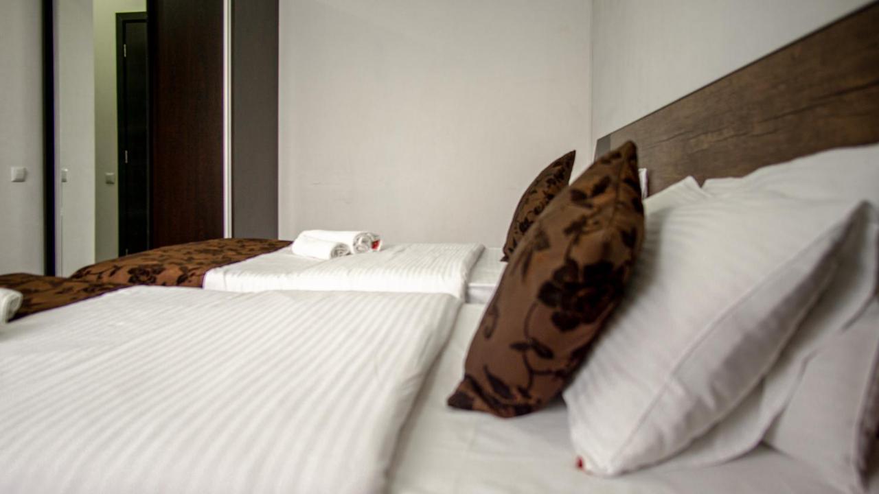AIA Hotel Tbilisi Buitenkant foto