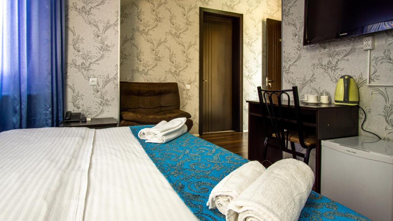 AIA Hotel Tbilisi Buitenkant foto