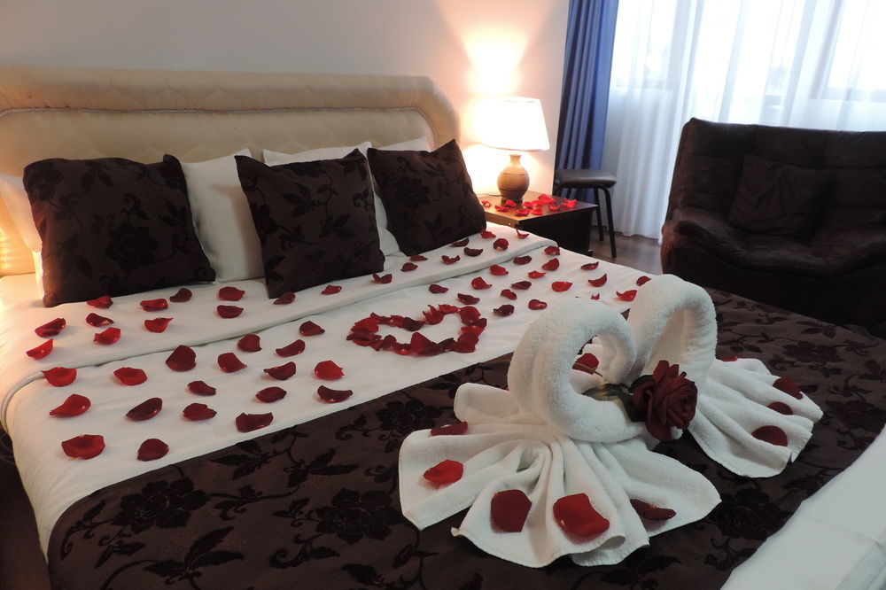 AIA Hotel Tbilisi Buitenkant foto